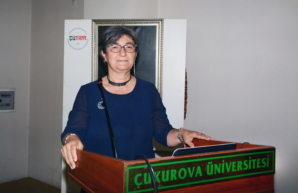 Prof.Dr.Deniz Abik.JPG